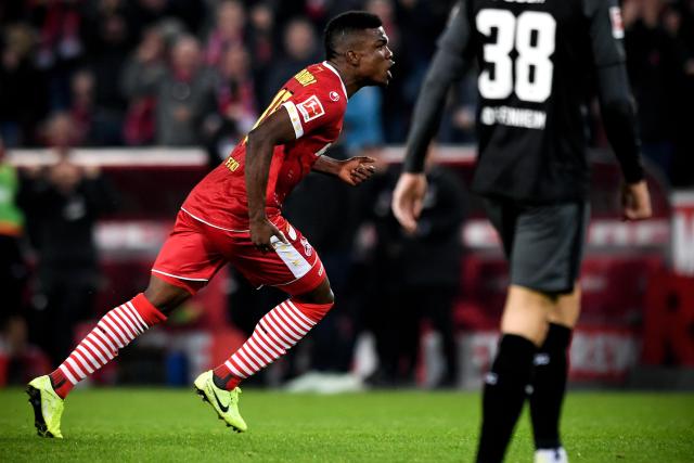 恩比德职业生涯总薪资超过5亿 比肩詹库杜乔治