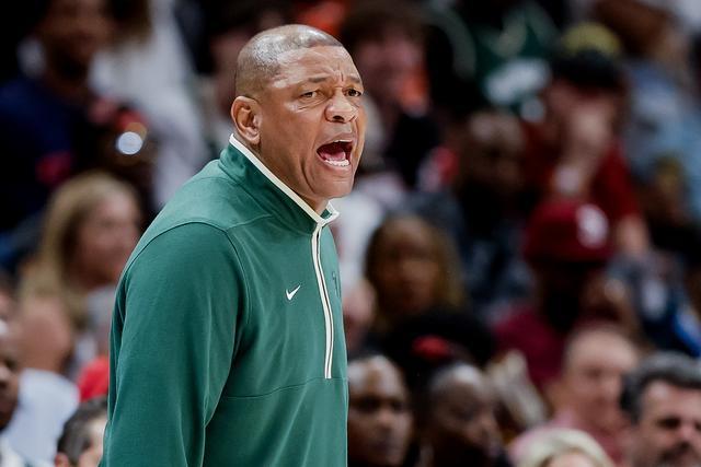 欧冠-拉菲尼亚绝杀莱万双响 巴萨5-4本菲卡