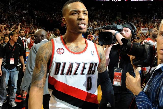 王哲林41+9上海胜天津 程帅澎18分浙江胜宁波