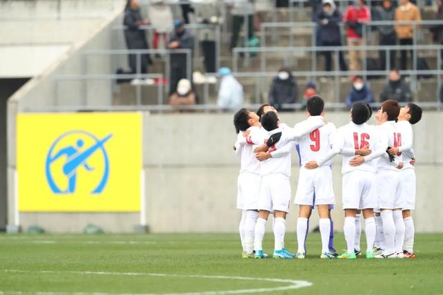 雄鹿不敌篮网两连败 锡安12中3鹈鹕惨负开拓者