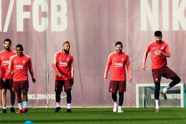 韩德君22+14沃特斯22分 辽宁力克广东四连胜